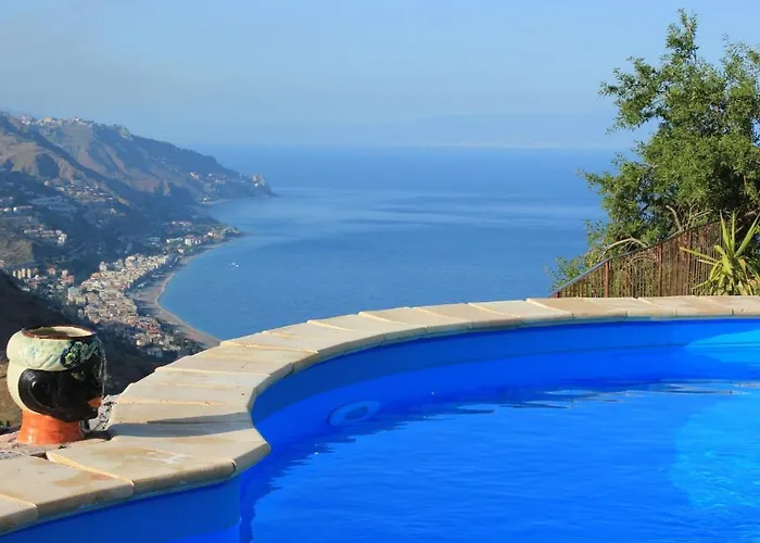 Villa Almoezia Charming B&B Taormina